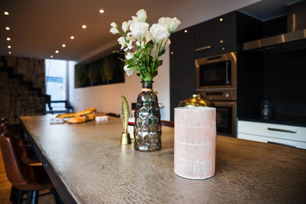 Amazon Corten Marche-en-Famenne Exterior foto